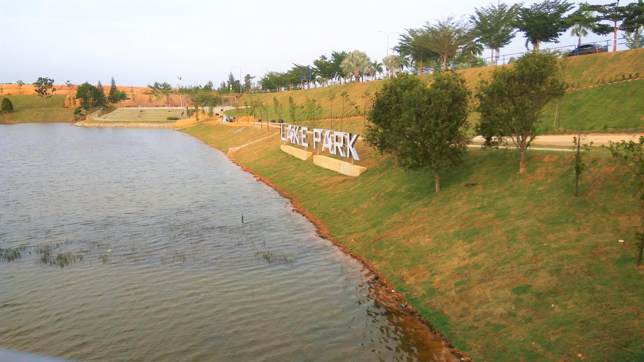 Impianacasa Kluang Homestay Ngoại thất bức ảnh
